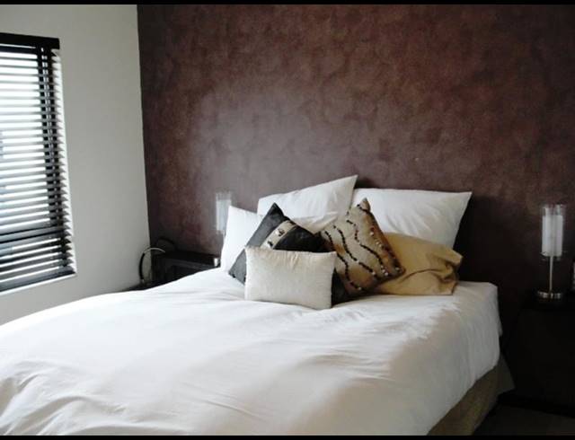 1 BEDROOM APARTMENT FOR SALE IN LONEHILL